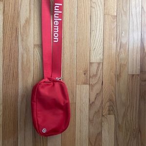 Lululemon belt bag